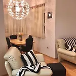 Apartment Natasa Palit